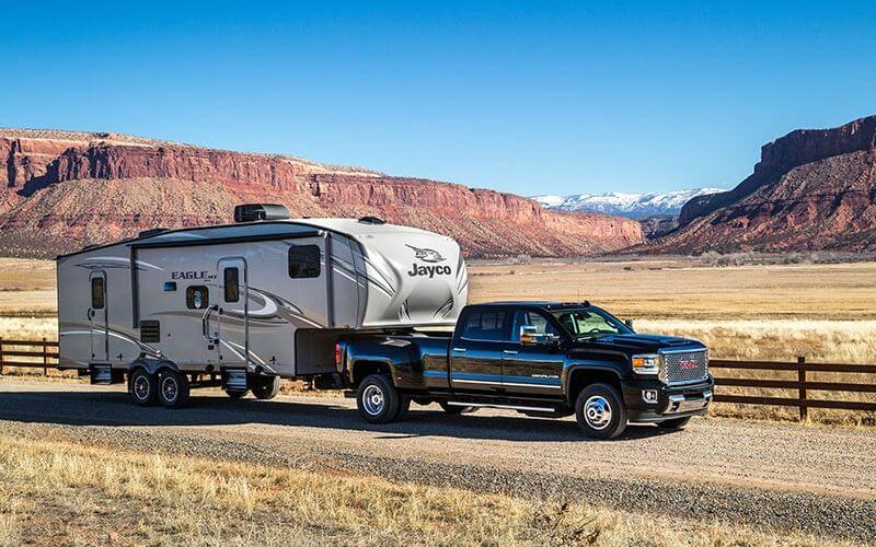 How To Choose The Best Truck For Towing A 5th Wheel