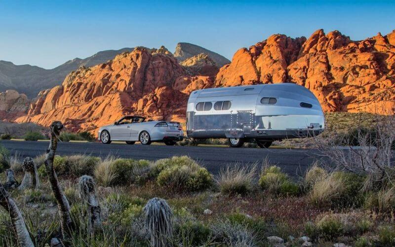 travel trailers similar to airstream