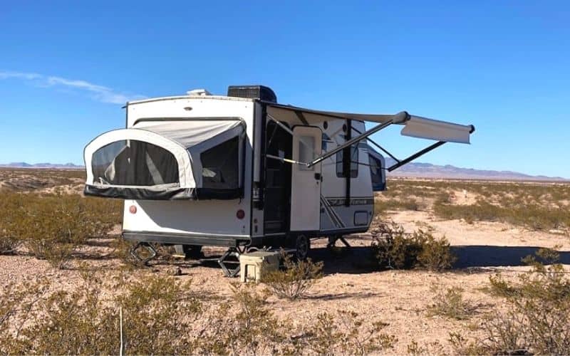 Hybrid Camper Trailers: What’s So Trendy About? (And Some Models We Like)